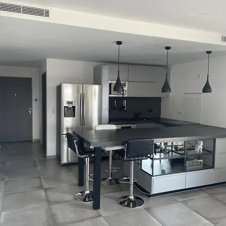 Bel Spacieux A Porto-vecchio, 10min A Pieds Du Centre * Порто-Веккіо